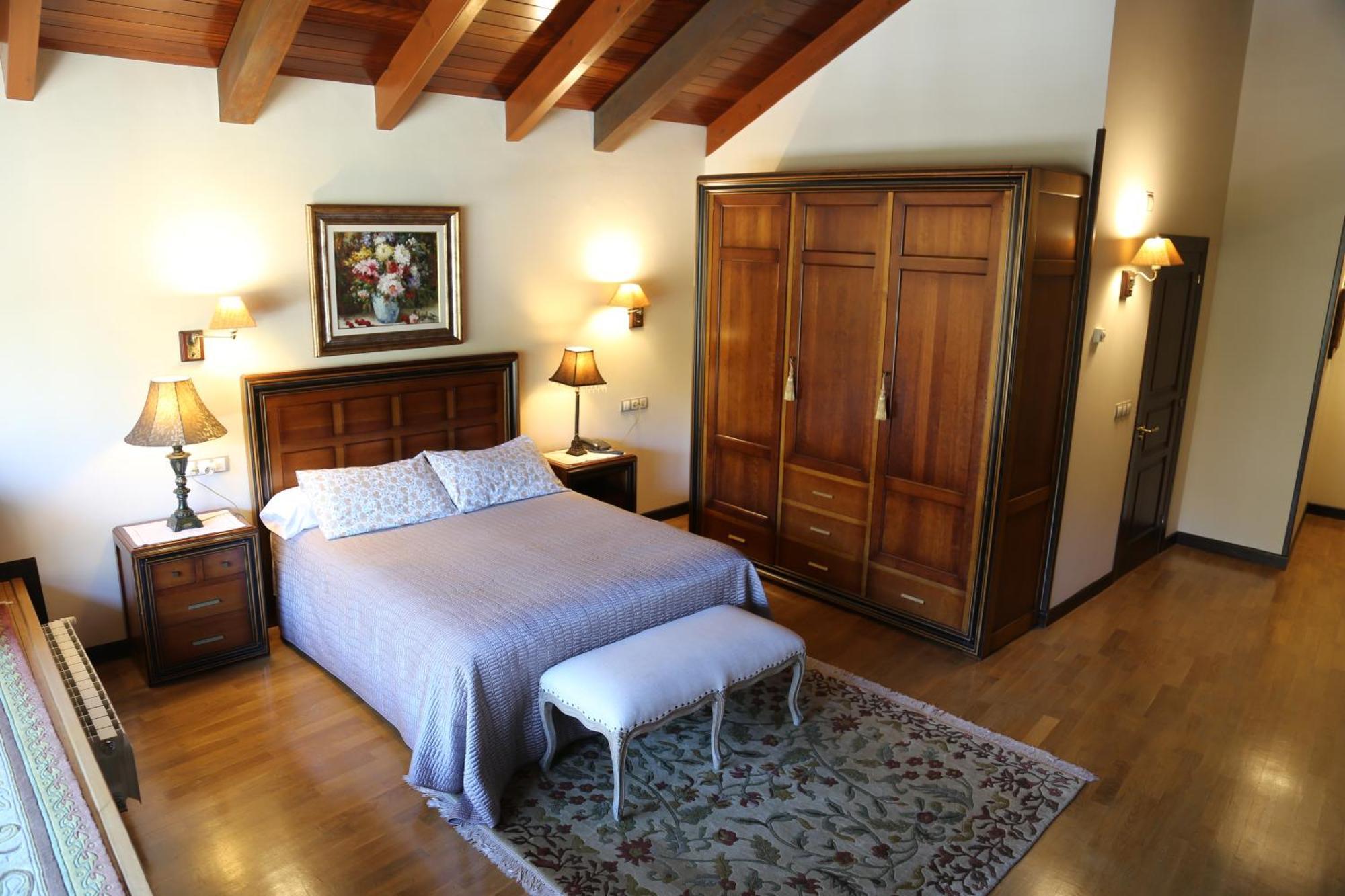 Apartamentos La Pontiga *** 因菲耶斯托 外观 照片