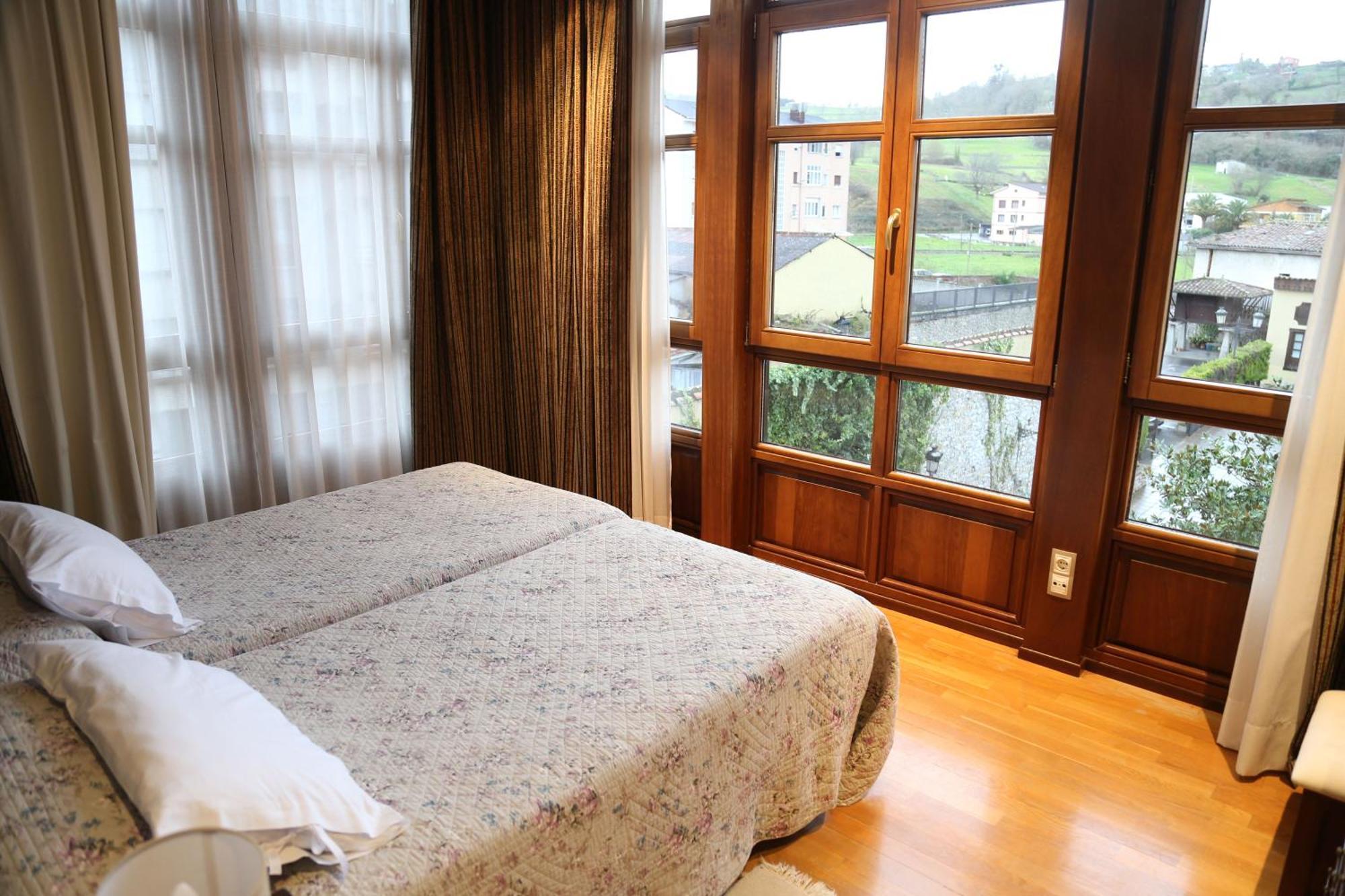 Apartamentos La Pontiga *** 因菲耶斯托 外观 照片