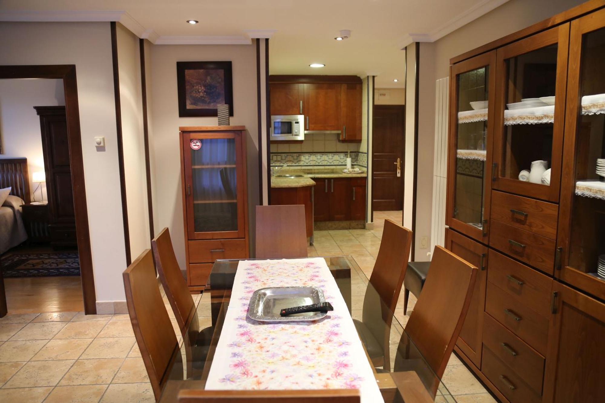Apartamentos La Pontiga *** 因菲耶斯托 客房 照片