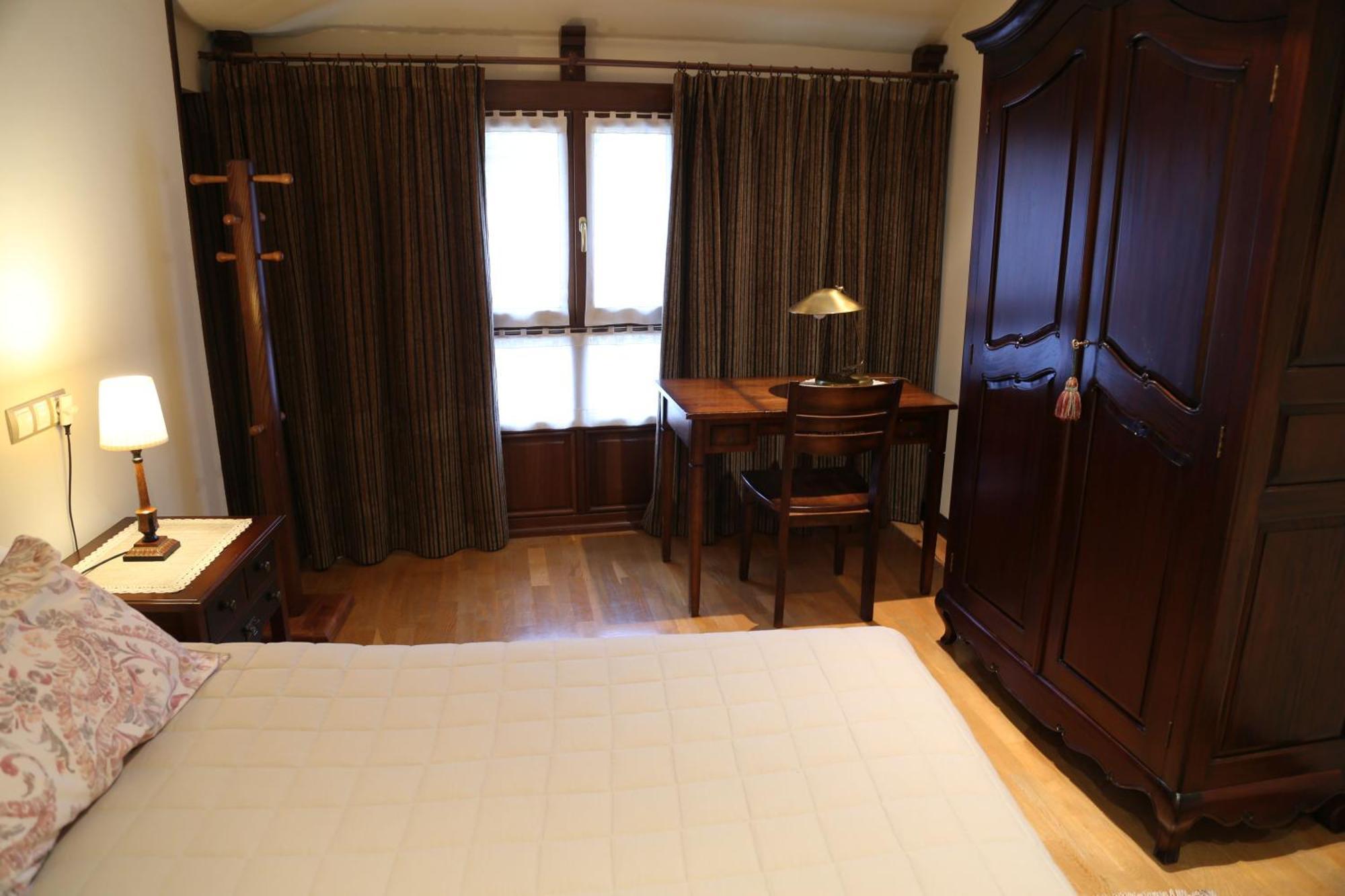 Apartamentos La Pontiga *** 因菲耶斯托 外观 照片