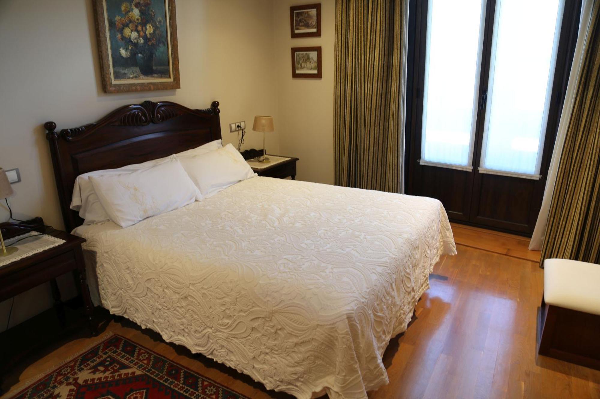 Apartamentos La Pontiga *** 因菲耶斯托 客房 照片