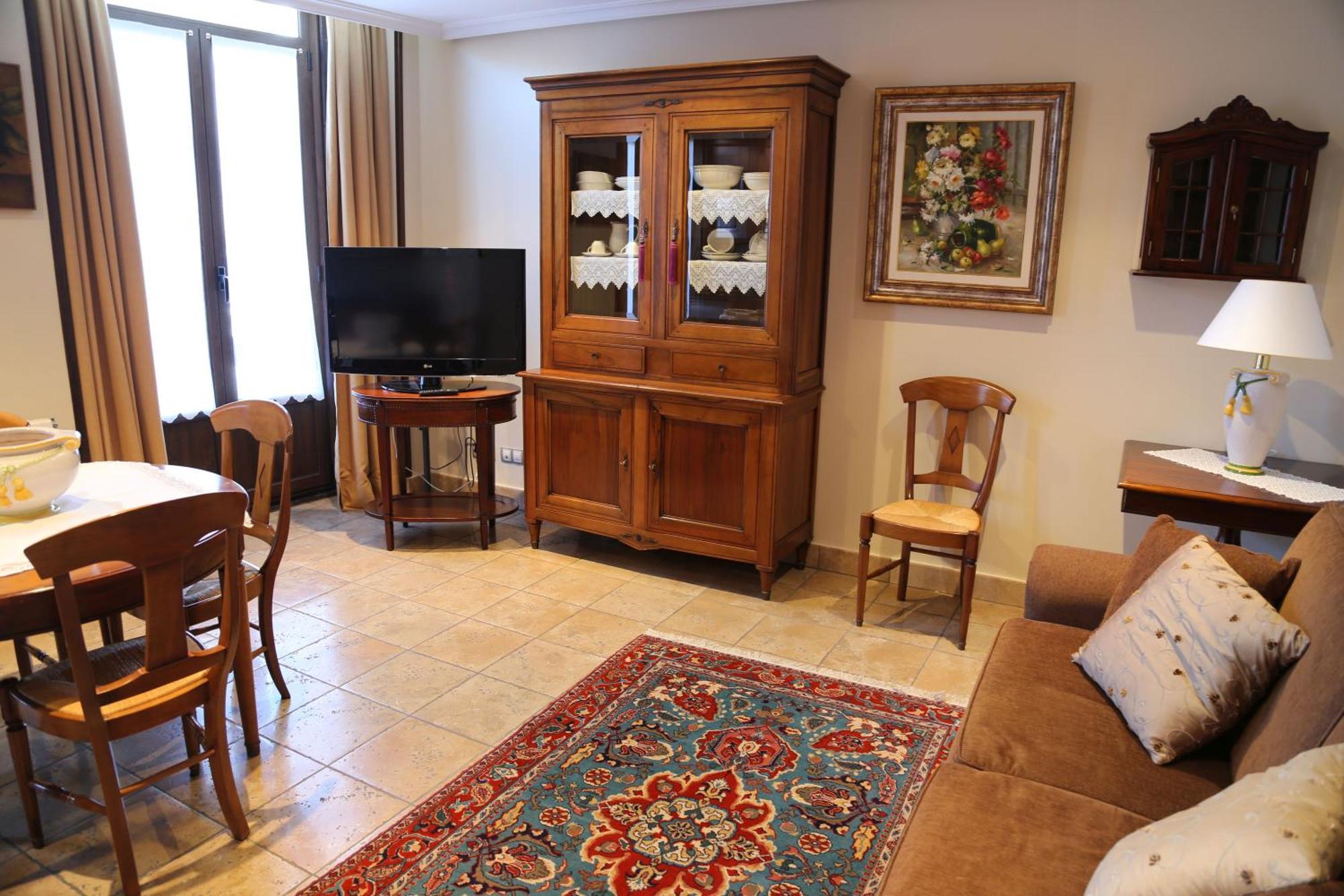 Apartamentos La Pontiga *** 因菲耶斯托 客房 照片